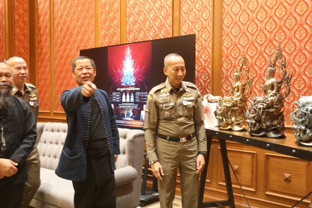 “ผบ. ตร.ต่อศักดิ์” สร้างพระประจำหน่วยคอมมานโดรายได้ จัดซื้อ “เครื่องมือแพทย์” 164 Raider-Reporter.com ข่าวไรเดอร์รีพอร์ตเตอร์ เกาะติดข่าวล่าสุด ทุกเหตุการณ์ ข่าวสังคมการเมือง ข่าวอาชญากรรม ข่าวด่วนวันนี้ Raider-Reporter.com ข่าวไรเดอร์รีพอร์ตเตอร์ เกาะติดข่าวล่าสุด ทุกเหตุการณ์ ข่าวสังคมการเมือง ข่าวอาชญากรรม ข่าวด่วนวันนี้