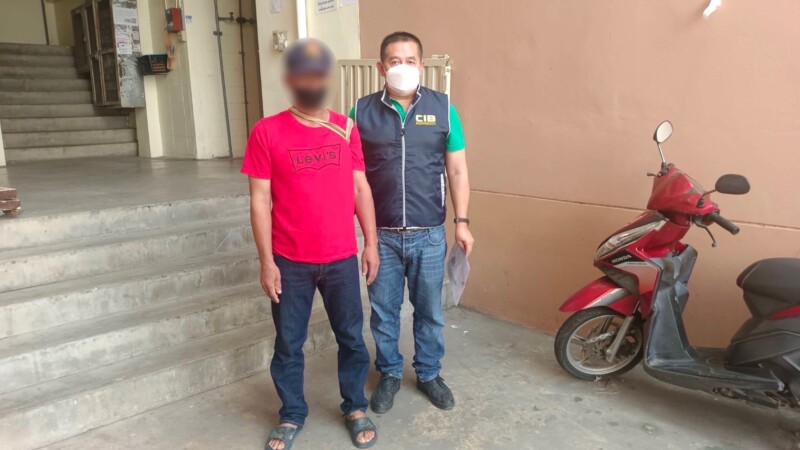 ตำรวจสอบสวนกลาง (CIB) บุกรวบพ่อเลี้ยงหื่น ข่มขืนลูกเลี้ยงวัย 13 ปี 113 Raider-Reporter.com ข่าวไรเดอร์รีพอร์ตเตอร์ เกาะติดข่าวล่าสุด ทุกเหตุการณ์ ข่าวสังคมการเมือง ข่าวอาชญากรรม ข่าวด่วนวันนี้ Raider-Reporter.com ข่าวไรเดอร์รีพอร์ตเตอร์ เกาะติดข่าวล่าสุด ทุกเหตุการณ์ ข่าวสังคมการเมือง ข่าวอาชญากรรม ข่าวด่วนวันนี้