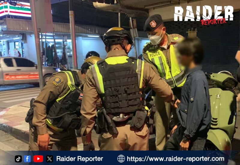 ตำรวจ "บางเขน" รวบโจ๋ 14 ปีพกอาวุธปืนปากกา หวั่นก่อเหตุ! อ้างผลิตเองไว้ป้องกันตัว เผยเคยผลิตให้พี่ชายพกและถูกตำรวจสายตรวจ สน.บางเขน จับกุมเมื่อ ต.ค.ที่ผ่านมา 2 Raider-Reporter.com ข่าวไรเดอร์รีพอร์ตเตอร์ เกาะติดข่าวล่าสุด ทุกเหตุการณ์ ข่าวสังคมการเมือง ข่าวอาชญากรรม ข่าวด่วนวันนี้ Raider-Reporter.com ข่าวไรเดอร์รีพอร์ตเตอร์ เกาะติดข่าวล่าสุด ทุกเหตุการณ์ ข่าวสังคมการเมือง ข่าวอาชญากรรม ข่าวด่วนวันนี้