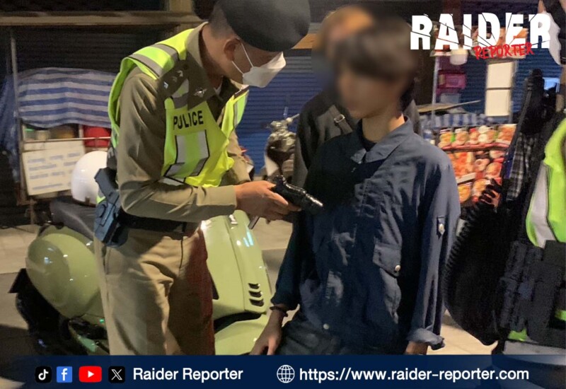 ตำรวจ "บางเขน" รวบโจ๋ 14 ปีพกอาวุธปืนปากกา หวั่นก่อเหตุ! อ้างผลิตเองไว้ป้องกันตัว เผยเคยผลิตให้พี่ชายพกและถูกตำรวจสายตรวจ สน.บางเขน จับกุมเมื่อ ต.ค.ที่ผ่านมา 1 Raider-Reporter.com ข่าวไรเดอร์รีพอร์ตเตอร์ เกาะติดข่าวล่าสุด ทุกเหตุการณ์ ข่าวสังคมการเมือง ข่าวอาชญากรรม ข่าวด่วนวันนี้ Raider-Reporter.com ข่าวไรเดอร์รีพอร์ตเตอร์ เกาะติดข่าวล่าสุด ทุกเหตุการณ์ ข่าวสังคมการเมือง ข่าวอาชญากรรม ข่าวด่วนวันนี้