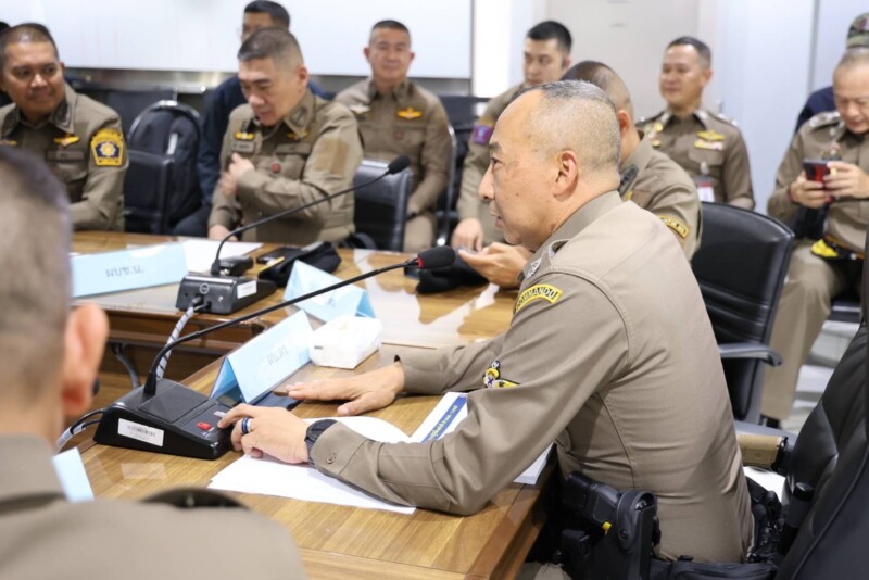 ”ผบ.ตร.“ดอดพบ ผบช.น.กำชับแนวทางการถวายความปลอดภัยให้เกิดความปลอดภัยสูงสุด แต่ต้องไม่กระทบแก่พสกนิกรของพระองค์ท่าน สั่งเอาผิดกลุ่มจงใจป่วนขบวนเสด็จฯ 102 Raider-Reporter.com ข่าวไรเดอร์รีพอร์ตเตอร์ เกาะติดข่าวล่าสุด ทุกเหตุการณ์ ข่าวสังคมการเมือง ข่าวอาชญากรรม ข่าวด่วนวันนี้ Raider-Reporter.com ข่าวไรเดอร์รีพอร์ตเตอร์ เกาะติดข่าวล่าสุด ทุกเหตุการณ์ ข่าวสังคมการเมือง ข่าวอาชญากรรม ข่าวด่วนวันนี้